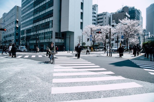 孝感为何勤工俭学对在日本的留学生的职业生涯至关重要？
